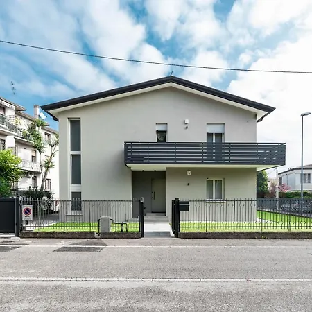 Italstay - Guerrazzi New Flat - Parcheggio Privato Padwa